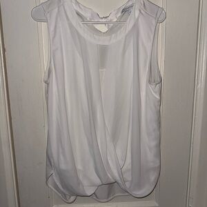 41 Hawthorn White Sleeveless Flowy Blouse. Like new condition. Size L Petite